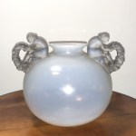 Vase « Bouchardon » opalescent